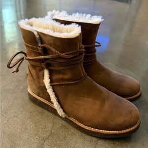 UGG Luisa Boots Size 8